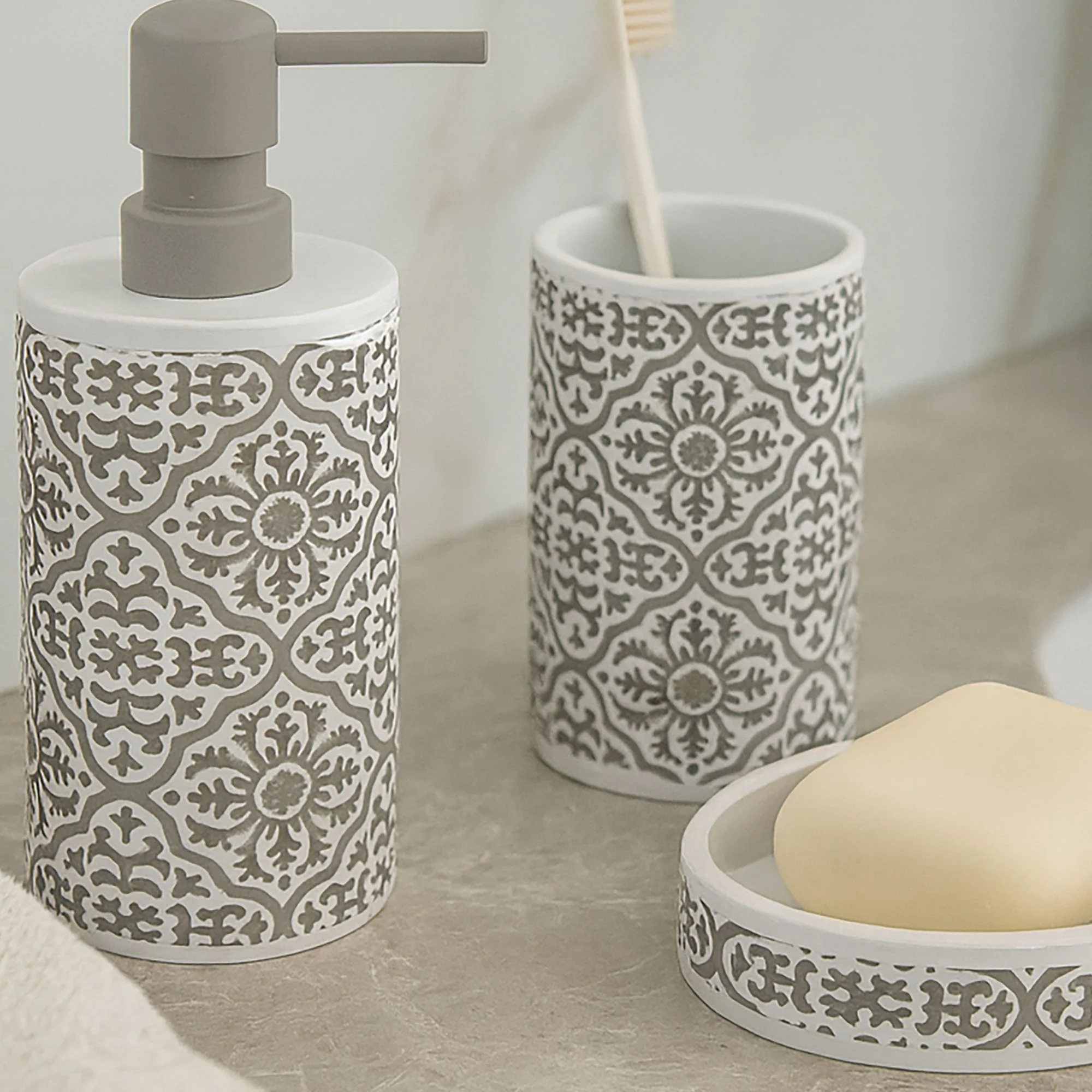 Roma soap dispenser set - Image 2